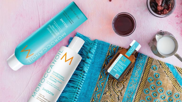 olejek arganowy na włosy, kosmetyki moroccanoil, pielęgnacja włosów olejkami