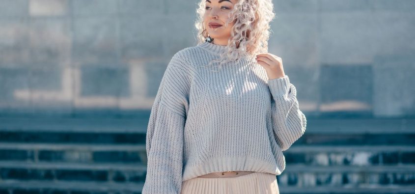 chłodny blond, ochładzanie koloru, zimny blond, matrix so silver