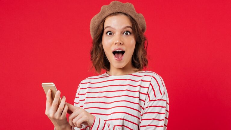 beret na jesień, jak nosić beret, fryzury do beretu, komu pasuje beret