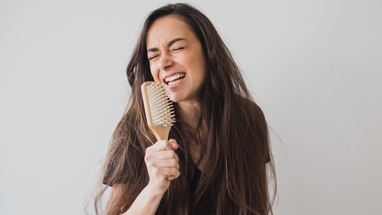 fakty o szcztoce do włosów, ciekawostki o szczotce do włosów, tego nie wiesz o swojej szczotce