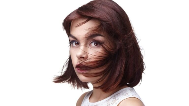 jak prostować krótkie włosy, krótkie proste włosy