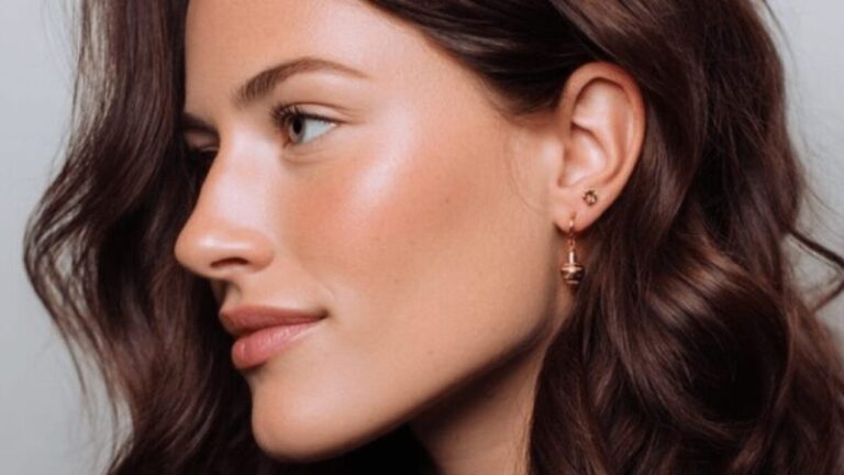 Kobieta w brązowych włosach