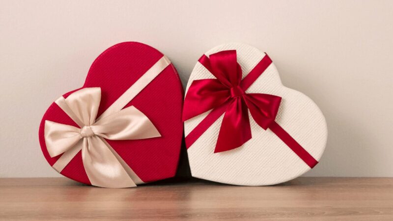 Prezent na Walentynki: ozdobne pudełka