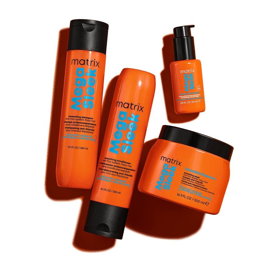 Linia Matrix Mega Sleek na pomarańczowym tle: szampon (krok 1), odżywka i maska (krok 2) oraz serum (krok 3).