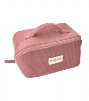 Peggy Sage, kosmetyczka sztruksowa